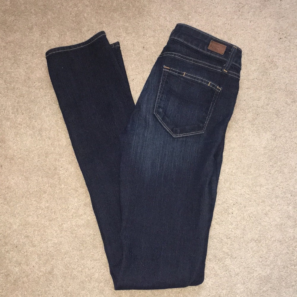 Paige Skyline Straight Jeans 👖